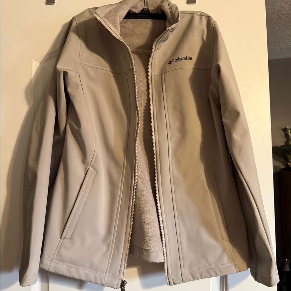 Columbia Tan Fleece Jacket
